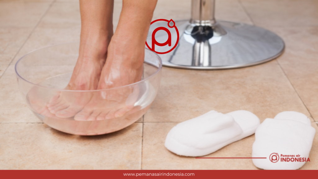 redam kaki dengan air hangat